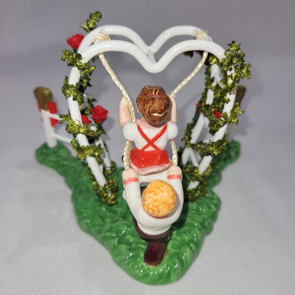 Department 56 Snow Village Christmas Hearts & Blooms Cottage Building WORKS - Picture 8 of 8